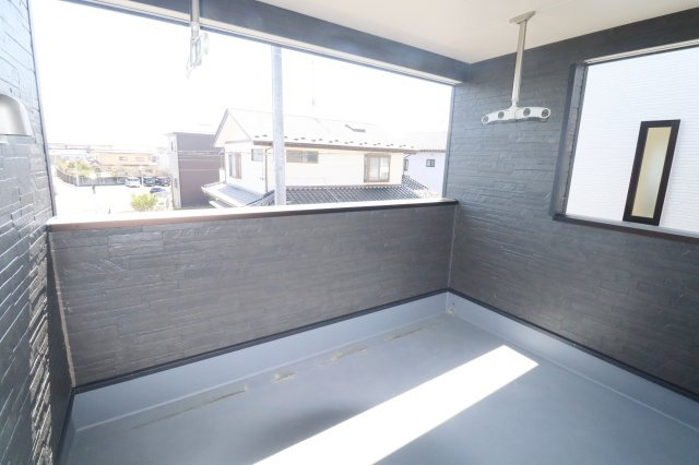 郡山市富田町大徳南第21　　　2号棟　　小山田小学校、郡山第6中学区のバルコニー
