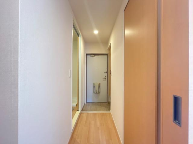 コンフォース栄の内装|廊下