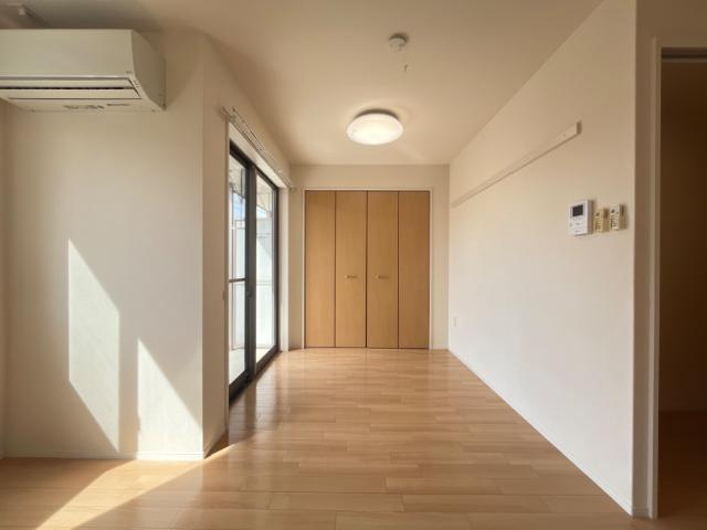 コンフォース栄の内装|洋室