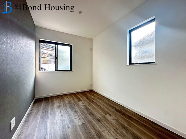 全居室収納あり・広々4LDK　魚住町清水　限定1棟の洋室