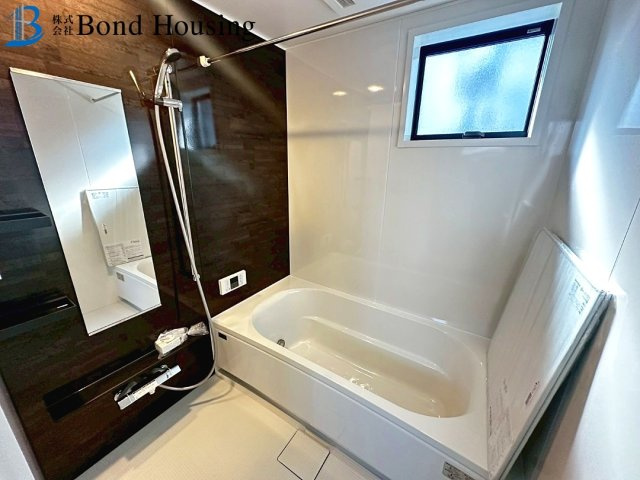 全居室収納あり・広々4LDK　魚住町清水　限定1棟の浴室