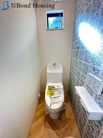 全居室収納あり・広々4LDK　魚住町清水　限定1棟のトイレ