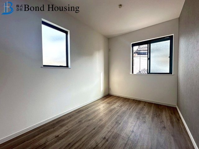 全居室収納あり・広々4LDK　魚住町清水　限定1棟の洋室