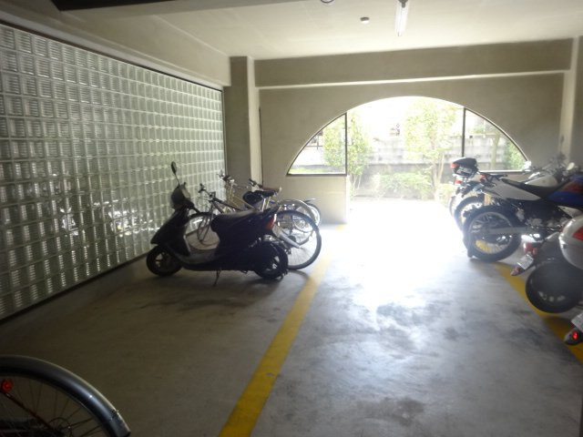 ハイタウン御殿山西のロビー