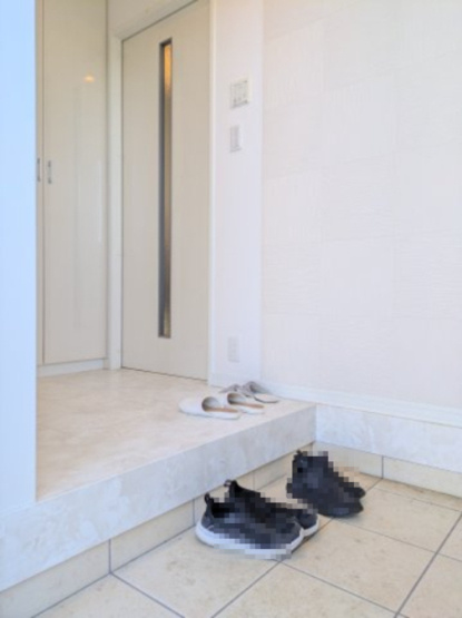 【玄関】 | 東金市八坂台4丁目　中古戸建