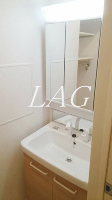 【洗面所】 | アンヌーベル中央林間 | 独立洗面台です。