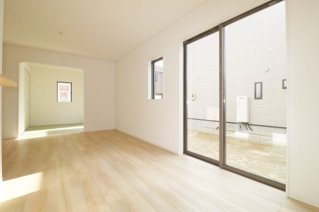 郡山市富田町大徳南第21　　　3号棟　　小山田小学校、郡山第6中学区の居間・リビング|※同社施工例