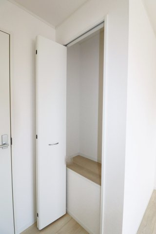 郡山市富田町大徳南第21　　　3号棟　　小山田小学校、郡山第6中学区の収納|※同社施工例