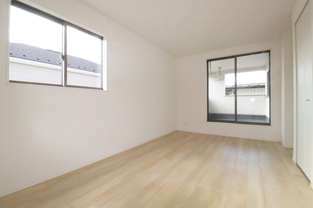 郡山市富田町大徳南第21　　　3号棟　　小山田小学校、郡山第6中学区の洋室|※同社施工例