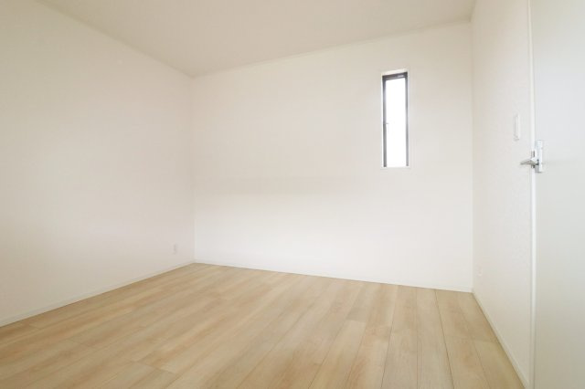 郡山市富田町大徳南第21　　　3号棟　　小山田小学校、郡山第6中学区の洋室|※同社施工例