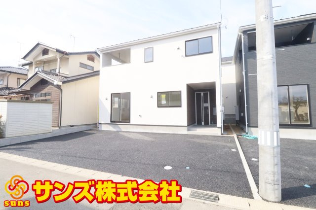 郡山市富田町大徳南第21　　　3号棟　　小山田小学校、郡山第6中学区の外観|南東側から見た駐車場を含む外観♪