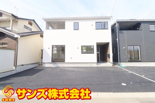 郡山市富田町大徳南第21　　　3号棟　　小山田小学校、郡山第6中学区の外観|南側から見た駐車場を含む外観♪