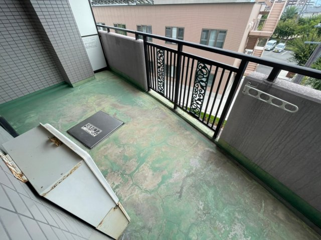 オーズコートのバルコニー