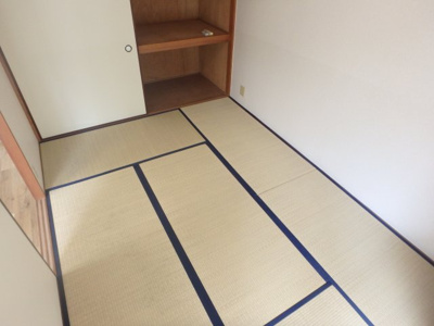 【寝室】 | ロイヤルメゾン甲子園口Ⅲ | 使い勝手のいい寝室です