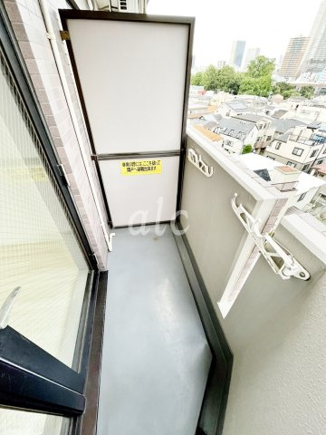 豊島区雑司が谷３丁目の賃貸マンションのバルコニー|同仕様　※別部屋参考写真