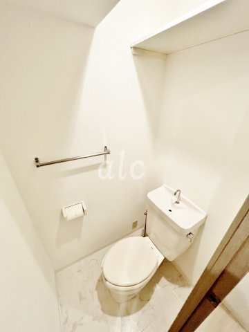 豊島区雑司が谷３丁目の賃貸マンションのトイレ|同仕様　※別部屋参考写真