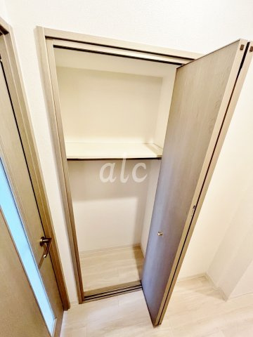 豊島区雑司が谷３丁目の賃貸マンションの収納|同仕様　※別部屋参考写真