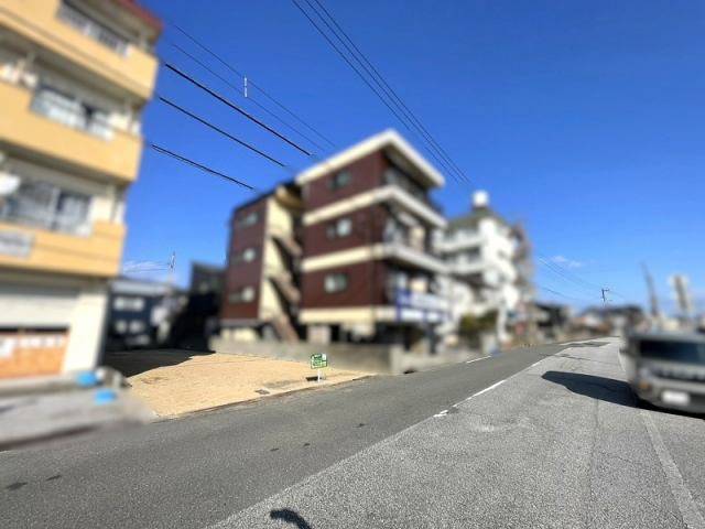 高知市薊野西町一丁目　売地の周辺|前面道路が広いです☆