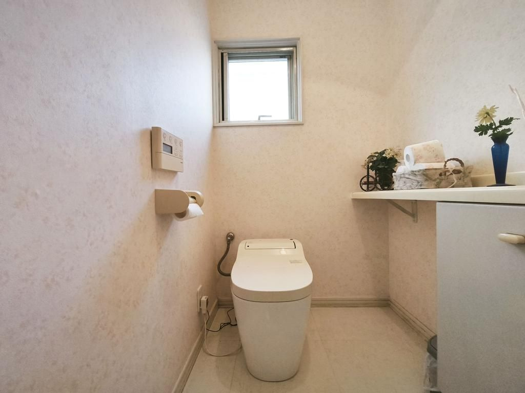 杉並区和田3丁目　中古戸建のトイレ|現地ご見学希望・資料請求などお気軽にお問い合わせ下さい！
03-5990-5201