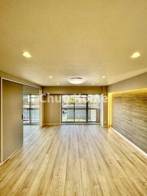 【居間・リビング】 | 秀和亀戸天神橋レジデンス | リビングダイニング