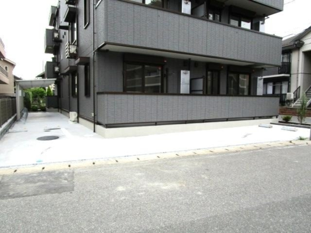 ネルンバの駐車場