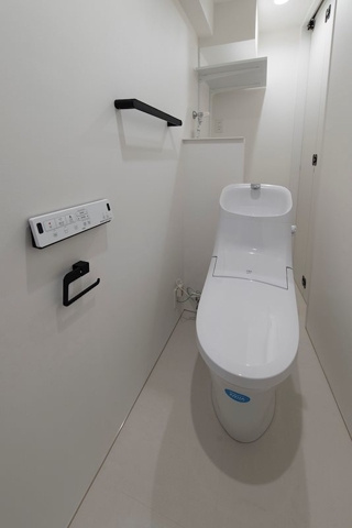 新品家具付きマンション新宿9(KaGood東京)のトイレ