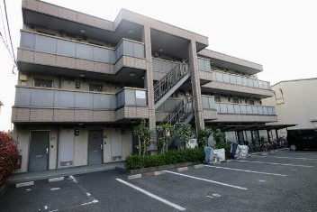 サンプレイスのエントランス