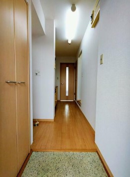 サンプレイスの玄関|別部屋参考写真となります