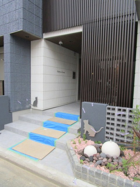 Ｇａｔｔｏ　ｅ　Ｌｕｎａのエントランス|エントランス