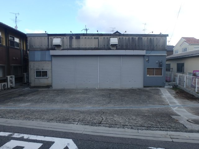 河内長野市木戸　貸倉庫