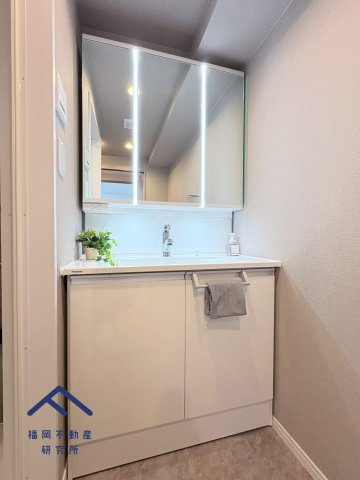 ロワールマンション青葉WESTの独立洗面台