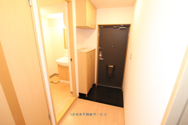 【玄関】 | ル・プランタン | 毎日通る玄関はこちらです
ル・プランタン　101号室　2022/12/25