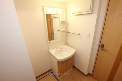 【独立洗面台】 | ル・プランタン | 使いやすい独立洗面台です
ル・プランタン　101号室　2022/12/25