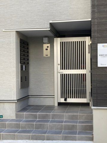 ROBOT　HOUSE浦和のエントランス