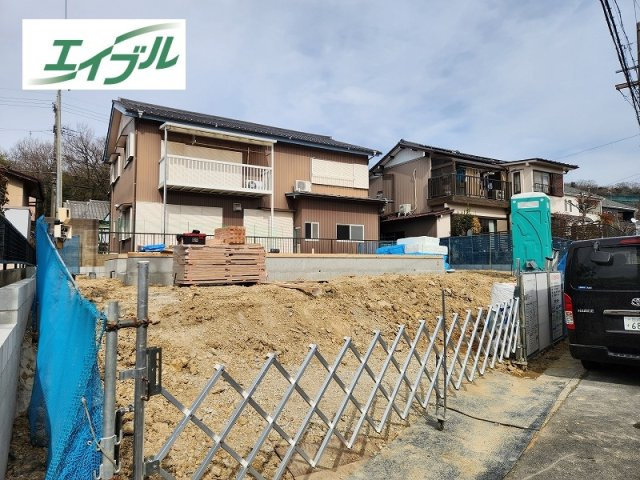 小牧市大字本庄字郷浦　新築戸建の外観|南面道路・間口広々・陽当たり良好。
敷地広々57.74坪。