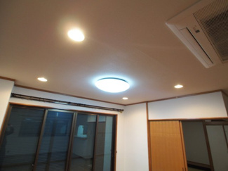 【その他】 | リビングの照明です