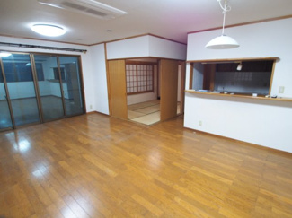 【居間・リビング】 | ゆったり過ごせる居間です