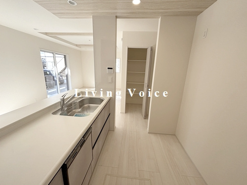 【収納】 | 【仲介手数料０円】相模原市緑区西橋本3丁目　新築一戸建て | パントリー　相模原市緑区西橋本3丁目　新築一戸建て