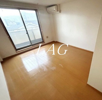 【居間・リビング】 | Cherry House Ⅴ | 洋室のお部屋です。