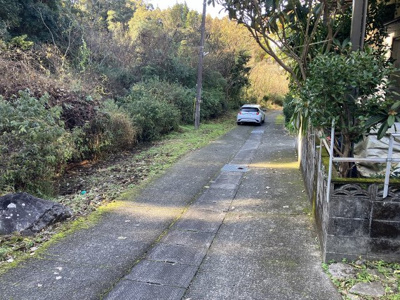【前面道路含む現地写真】 | 天辰町字竹山 土地