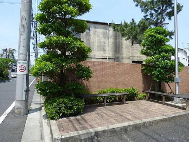 メゾンドボヌール梅島のエントランス