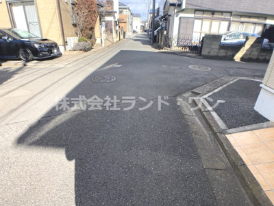 【前面道路含む現地写真】 | 所沢市北所沢町 | 周辺は戸建が建ち並ぶ閑静な住宅街です