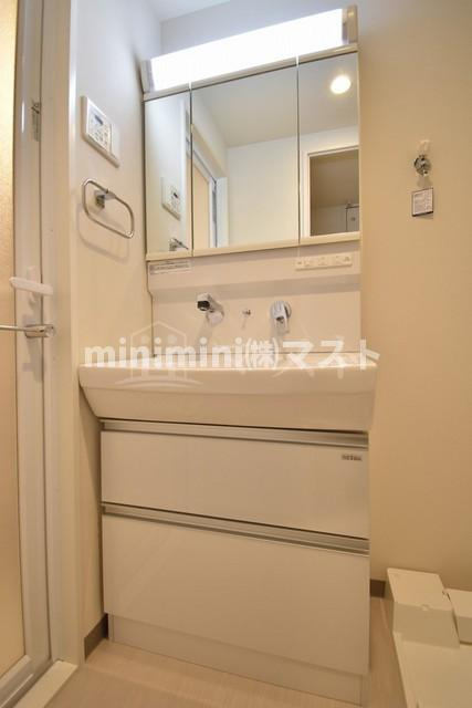 プライムステージ弁天町の洗面所