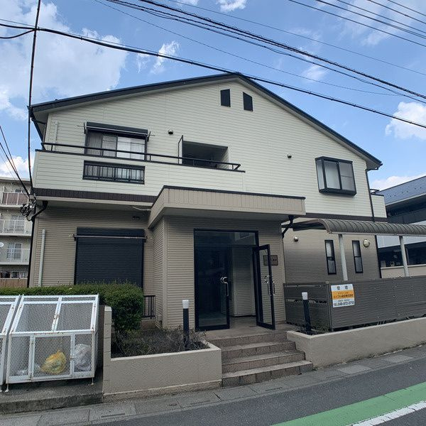 コーラル信栄の外観