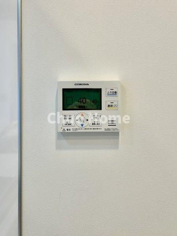 グランロイヤル曳舟の発電・温水設備|【給湯リモコン】外での一日を忘れさせてくれるオートバス機能でお好みの湯量・温度に調整された浴槽。
