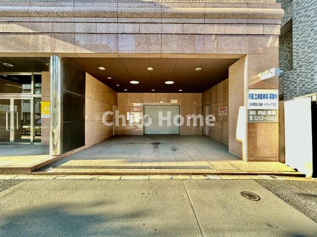 グランロイヤル曳舟の駐車場|【敷地内駐車場】最新の空き状況や費用などの詳細は担当スタッフまでお問い合わせください。