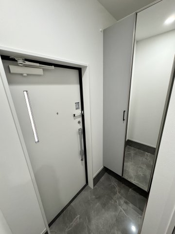 CS GARDEN 吉祥寺の玄関