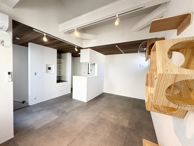 CS GARDEN 吉祥寺の居間・リビング