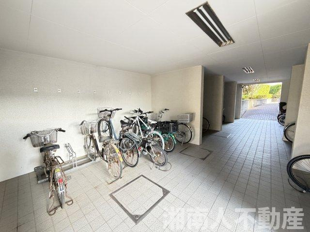 藤和鵠沼海岸ホームズガーデンステージの駐輪場