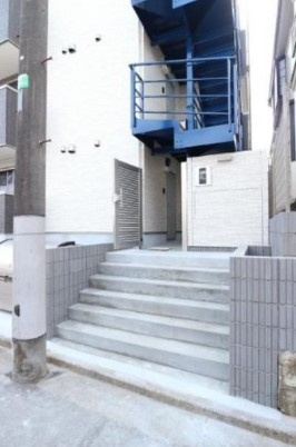 ノルデスタ小竹のエントランス